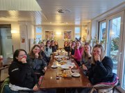 20231202_Schneewittchen- und Zwergli-Ausflug (12) (Copy).jpg